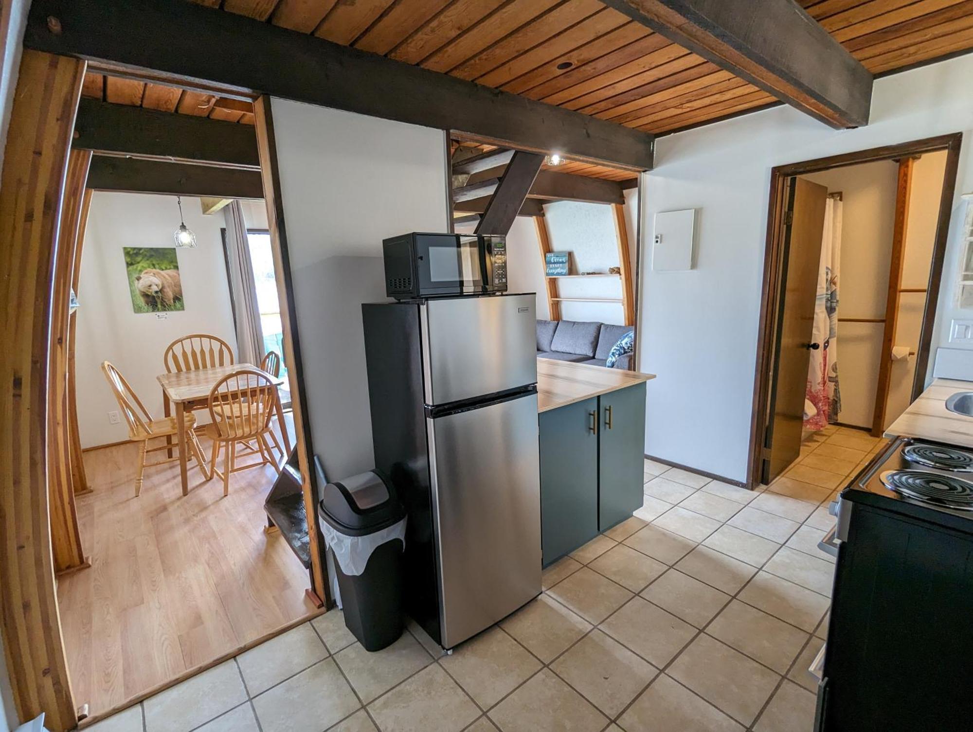 Jade Resort-Oceanfront Suites In Gowlland Harbour Heriot Bay Екстериор снимка