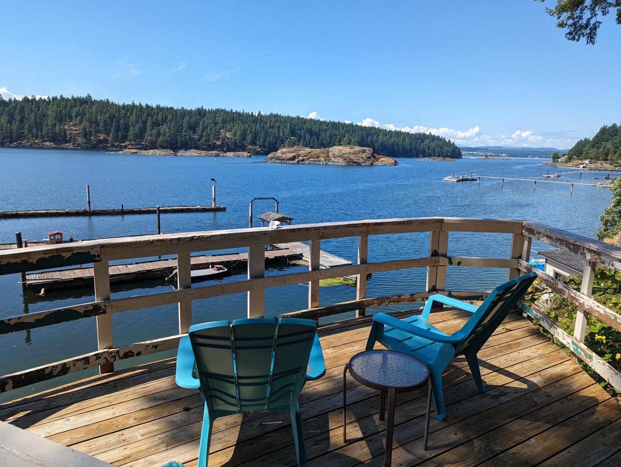 Jade Resort-Oceanfront Suites In Gowlland Harbour Heriot Bay Екстериор снимка