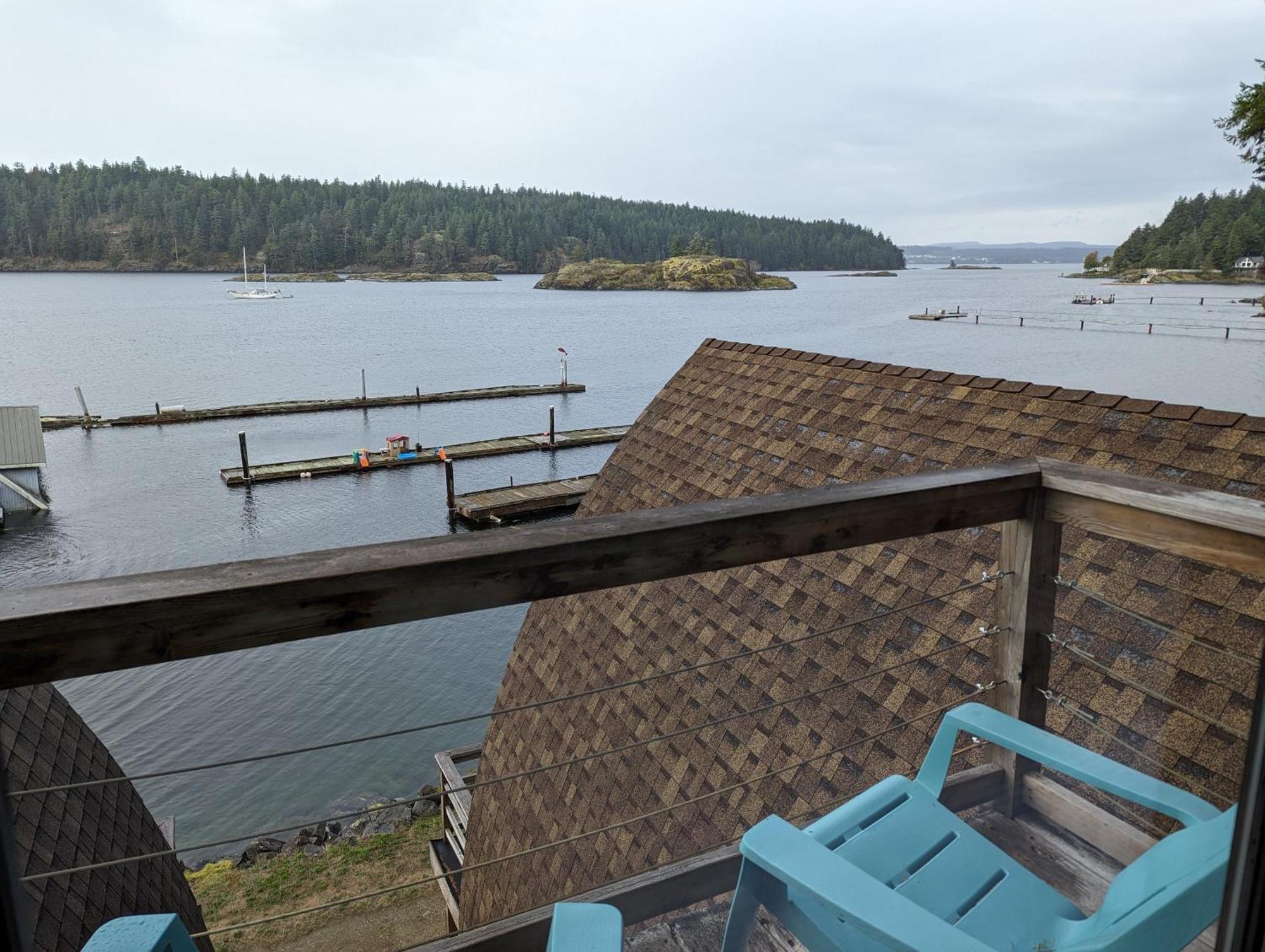 Jade Resort-Oceanfront Suites In Gowlland Harbour Heriot Bay Екстериор снимка